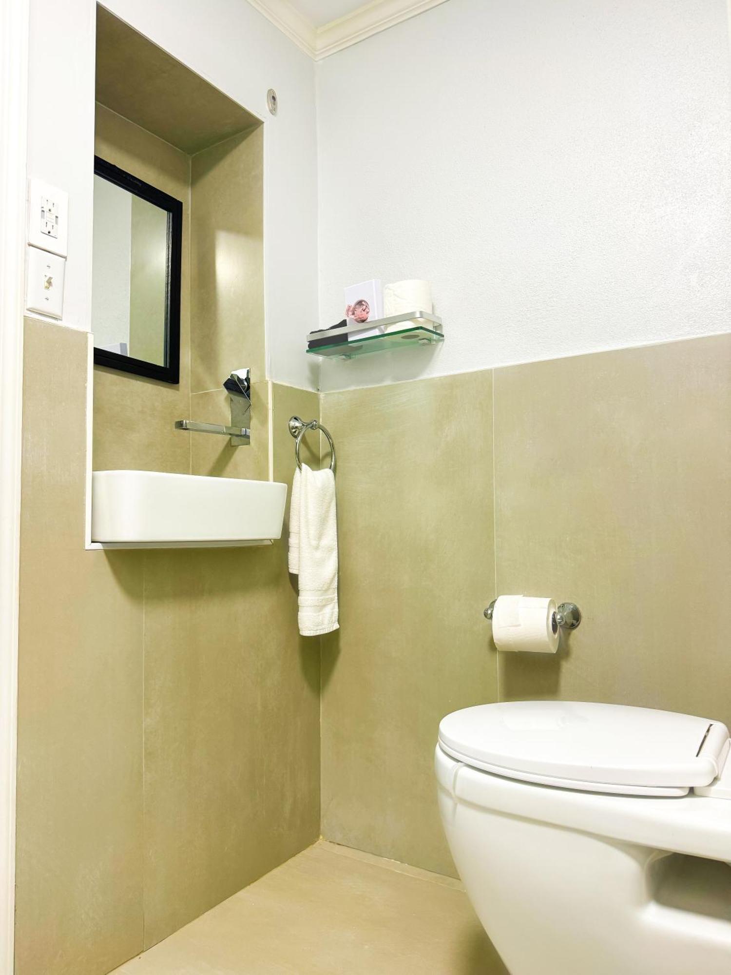 Studio, 100 Feet From The Beach Nassau Extérieur photo